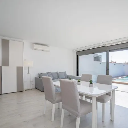 Semesterbostad Medes By Interhome Empuriabrava