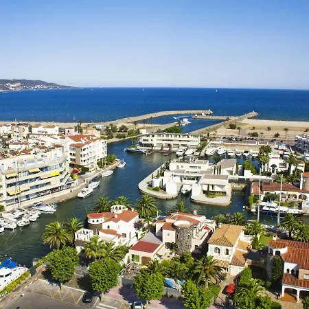 Semesterbostad Medes By Interhome